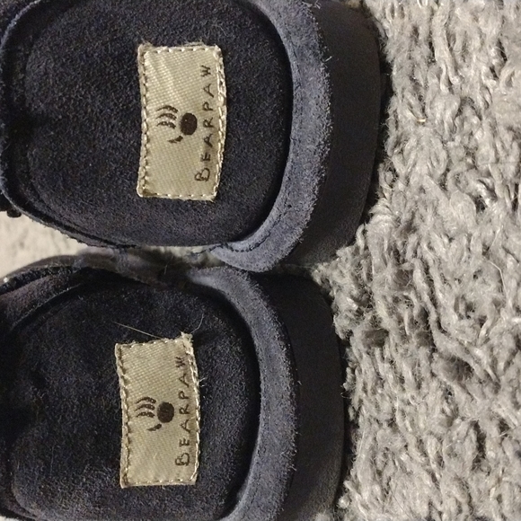 Bearpaw Tall Emma Suede Boots Size 7. Worn only once for an hour inside! - Picture 3 of 8